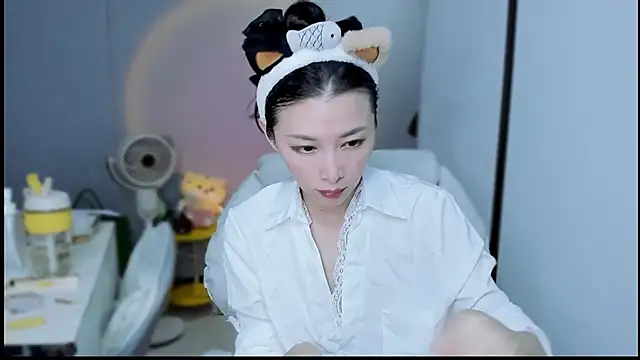 Snapshot of A_dabo chatting on November 7, 3:34 pm A dabo online show from November 7, 3:34 pm