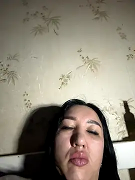 Naughtbaby 2025 online show from November 27, 12:13 am