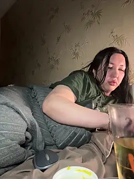 Naughtbaby 2025 online show from January 17, 3:06 pm