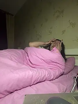 Naughtbaby 2025 online show from April 3, 10:30 pm