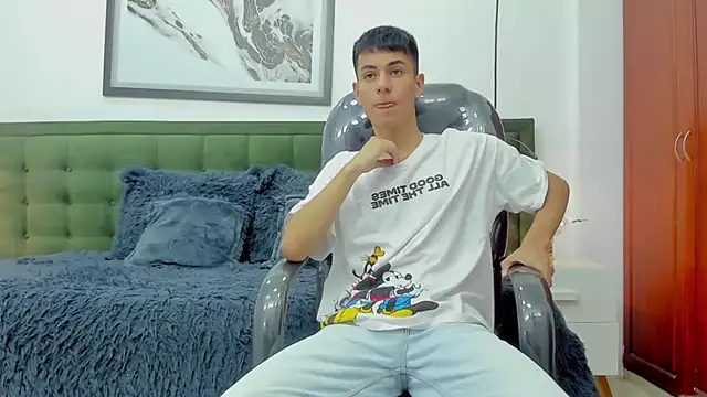 Johann sex online show from December 3, 5:00 pm