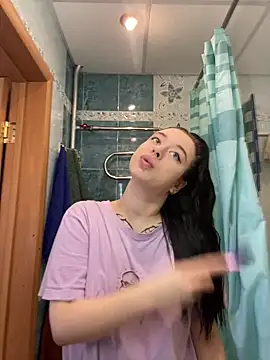 Snapshot of AlishaPrettyBlade chatting on February 27, 3:25 am AlishaPrettyBlade online show from February 27, 3:25 am