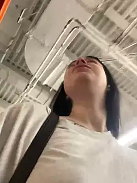 Snapshot of AlishaPrettyBlade chatting on March 2, 6:37 am AlishaPrettyBlade online show from March 2, 6:37 am