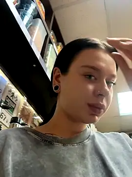 Snapshot of AlishaPrettyBlade chatting on September 11, 10:48 am AlishaPrettyBlade online show from September 11, 10:48 am