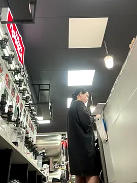 Snapshot of AlishaPrettyBlade chatting on October 13, 12:05 pm AlishaPrettyBlade online show from October 13, 12:05 pm