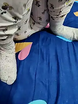 Snapshot of HorNy_Bro_Sis chatting on February 23, 4:35 pm HorNy Bro Sis online show from February 23, 4:35 pm