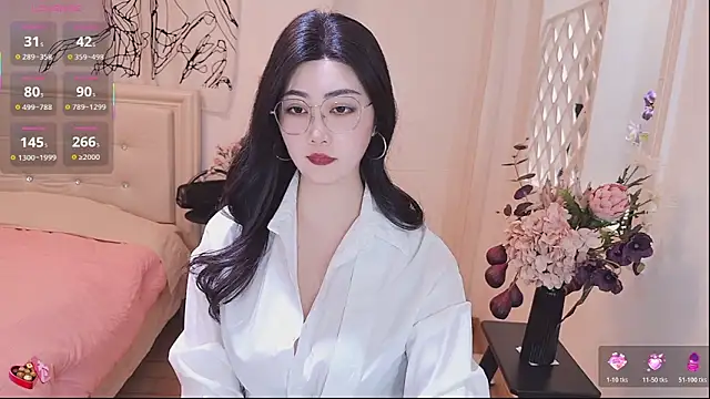 Snapshot of Tingdie chatting on October 24, 8:49 pm Tingdie online show from October 24, 8:49 pm