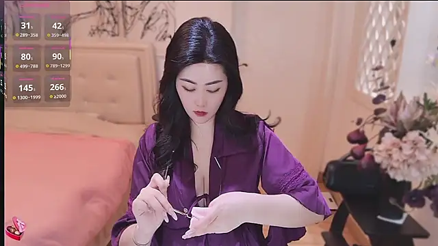 Snapshot of Tingdie chatting on November 6, 10:32 pm Tingdie online show from November 6, 10:32 pm