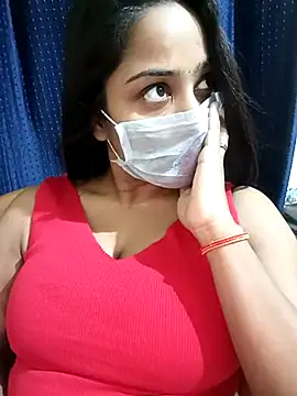 COZY ROZI online show from March 8, 8:35 pm