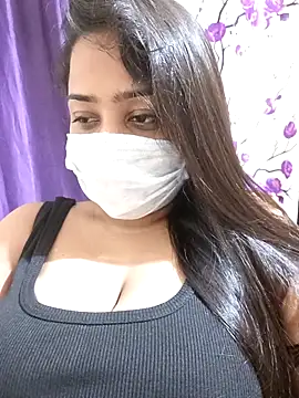 COZY ROZI online show from September 17, 5:36 pm