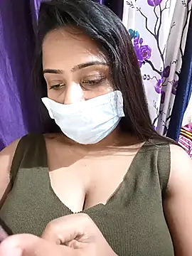 COZY ROZI online show from September 25, 4:54 pm