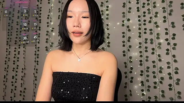 Asian Vi online show from April 26, 7:44 pm
