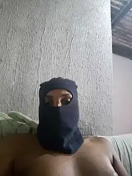 Delavia online show from November 15, 8:05 pm