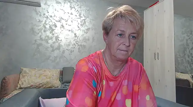 RosesandLillies online show from February 2, 5:48 pm