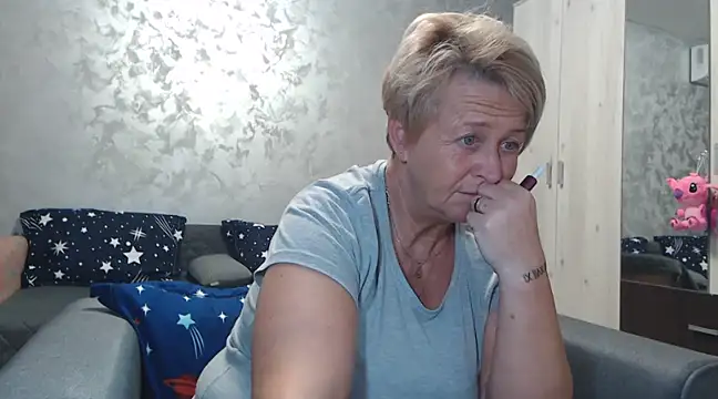 RosesandLillies online show from March 1, 6:11 pm