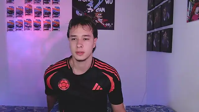 Snapshot of jack_walker190 chatting on December 3, 11:19 am jack walker190 online show from December 3, 11:19 am