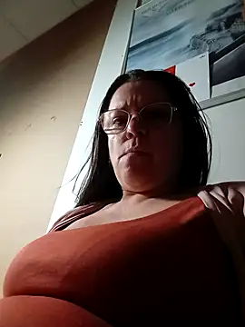 Snapshot of Conejta chatting on February 28, 9:55 pm Conejta online show from February 28, 9:55 pm