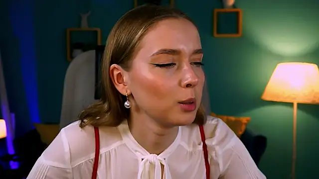 JenniferGraces online show from March 15, 7:38 pm