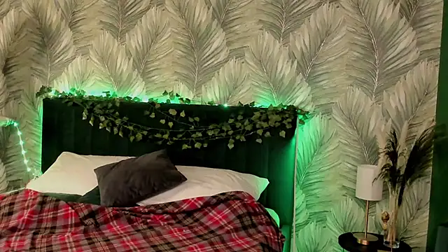 Snapshot of boozekirs_ chatting on November 6, 3:07 am boozekirs online show from November 6, 3:07 am