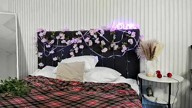 Snapshot of boozekirs_ chatting on November 12, 3:07 am boozekirs online show from November 12, 3:07 am