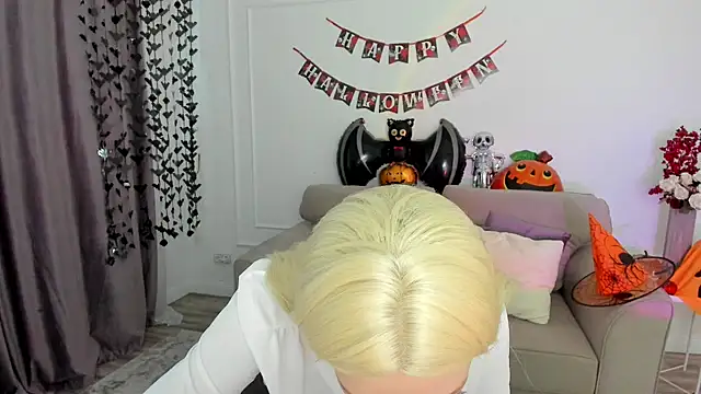 Snapshot of AmandaGracy_1 chatting on October 30, 4:25 am AmandaGracy 1 online show from October 30, 4:25 am