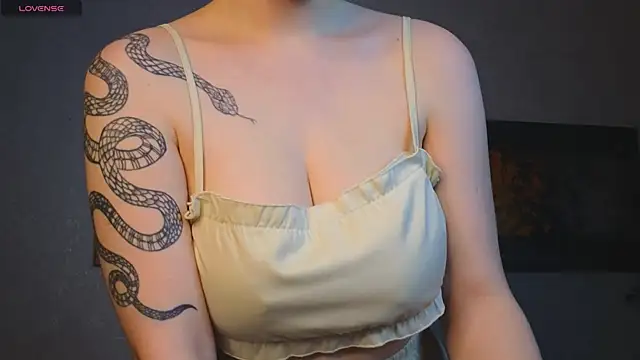 Anna Carters online show from November 20, 8:47 am