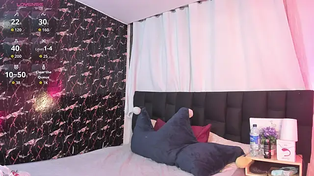 aitana garcia  online show from October 4, 9:07 am