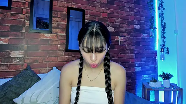 TANIA 06 online show from September 14, 1:21 pm