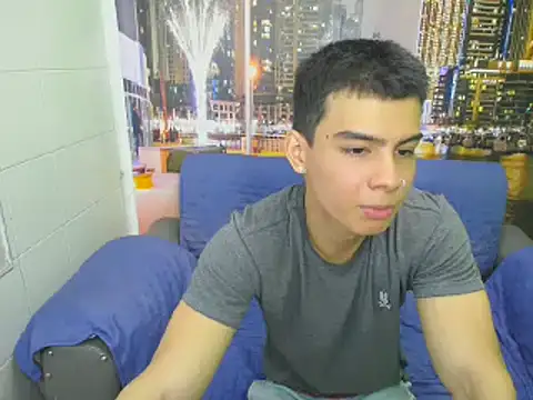 seigfried0 online show from February 18, 6:37 pm