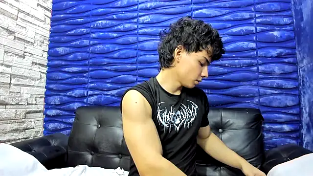 seigfried0 online show from February 16, 12:40 am