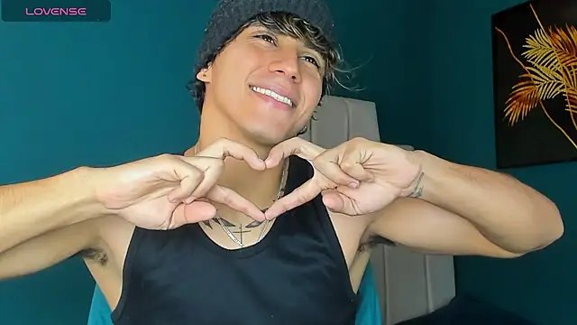 Snapshot of Allex_Cano chatting on September 28, 11:10 pm Allex Cano online show from September 28, 11:10 pm