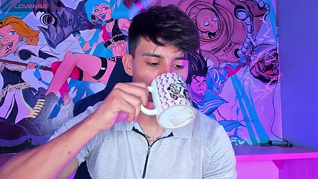 Allex Cano online show from December 5, 6:59 pm