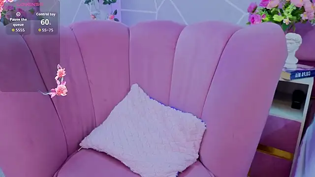 EmmyCortez online show from December 1, 11:48 am