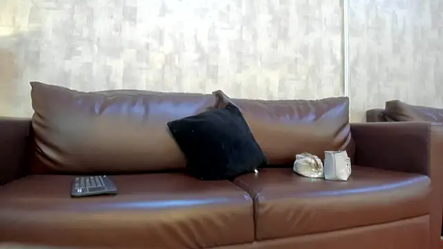 Snapshot of NahomyCarther chatting on November 7, 3:50 am NahomyCarther online show from November 7, 3:50 am