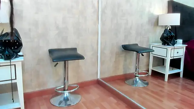 Snapshot of NahomyCarther chatting on November 14, 4:22 am NahomyCarther online show from November 14, 4:22 am