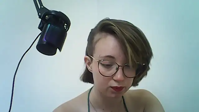 Snapshot of Elise_Nyx chatting on September 12, 12:16 pm Elise Nyx online show from September 12, 12:16 pm