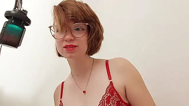 Snapshot of Elise_Nyx chatting on September 20, 1:45 pm Elise Nyx online show from September 20, 1:45 pm