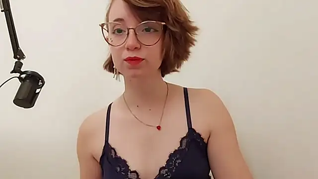 Snapshot of Elise_Nyx chatting on September 23, 1:36 pm Elise Nyx online show from September 23, 1:36 pm