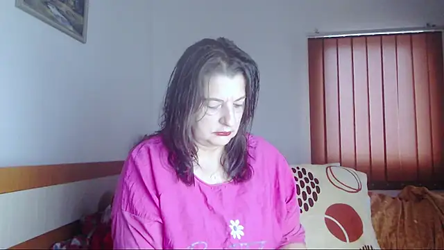 ExtasyMature online show from October 3, 5:37 am