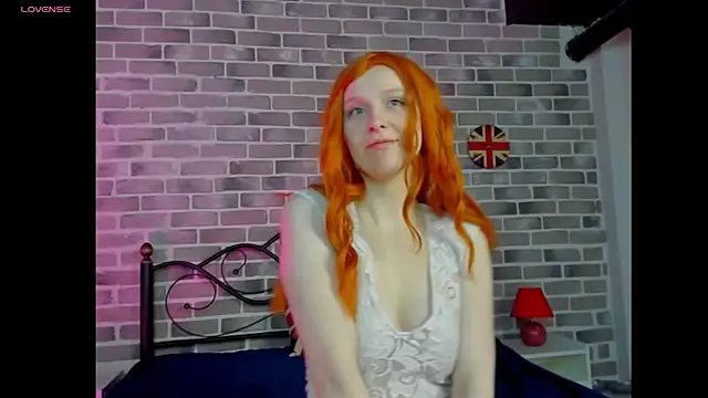 KristinMoore online show from March 9, 9:24 am