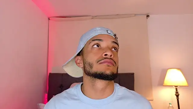 eross chipre  online show from April 3, 3:15 am