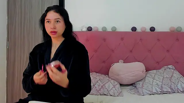 Snapshot of ela_black chatting on February 23, 1:21 pm ela black online show from February 23, 1:21 pm