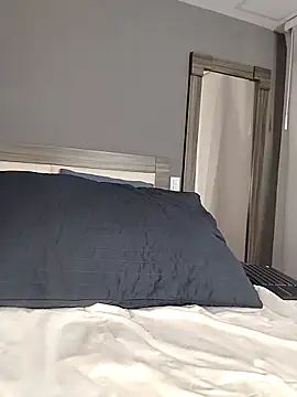 Ashly hills online show from March 21, 9:45 am