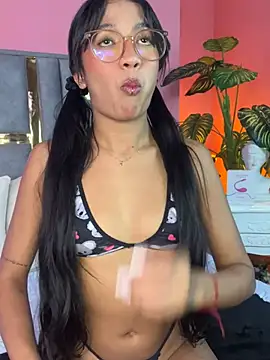 Snapshot of Tyla_Ks chatting on March 12, 8:31 pm Tyla Ks online show from March 12, 8:31 pm