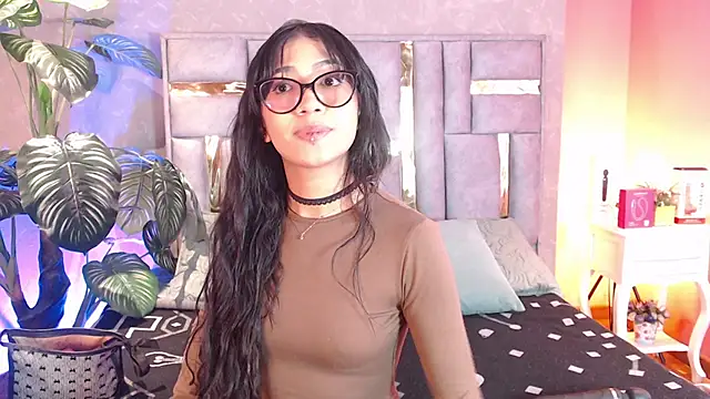 Snapshot of Tyla_Ks chatting on September 12, 7:25 pm Tyla Ks online show from September 12, 7:25 pm