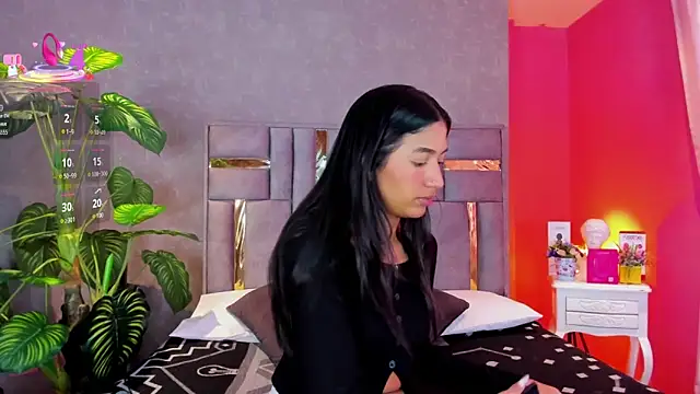 Tyla Ks online show from March 28, 7:35 pm