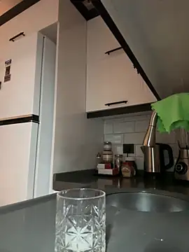 Snapshot of laraaaaaa chatting on March 18, 8:37 pm laraaaaaa online show from March 18, 8:37 pm