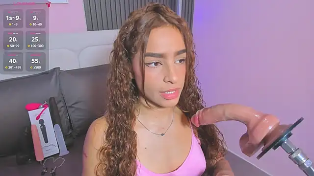 honey sofii  online show from February 18, 11:39 am