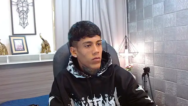 RyanKing19 online show from October 10, 3:49 am