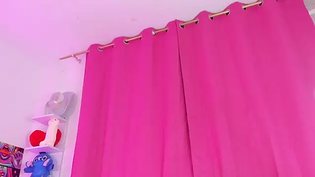 MelaniJhonson online show from April 18, 6:39 am